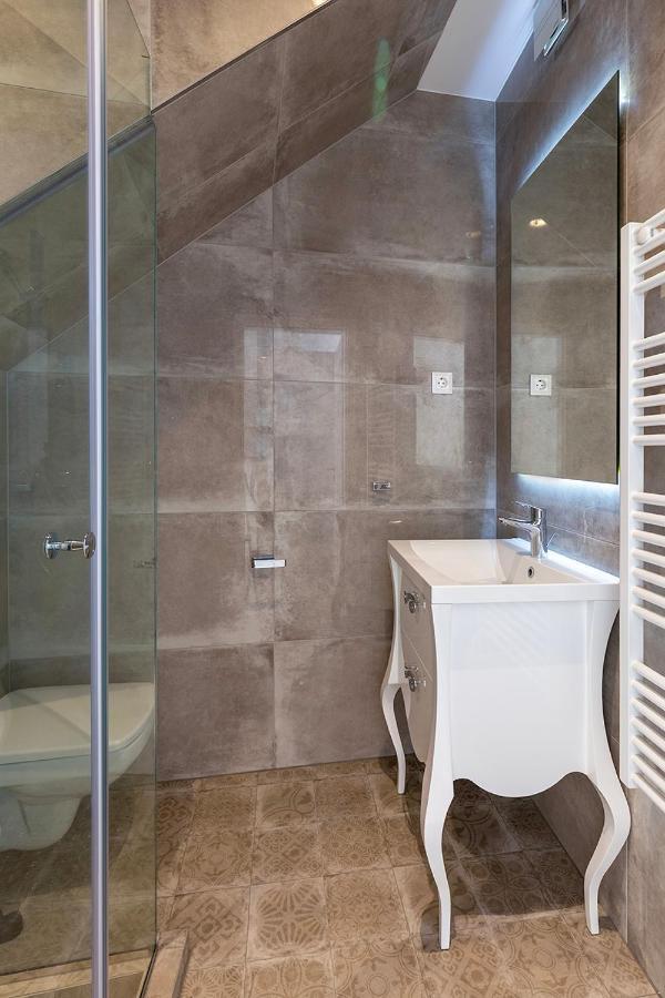 Апартаменты The Glen Residences