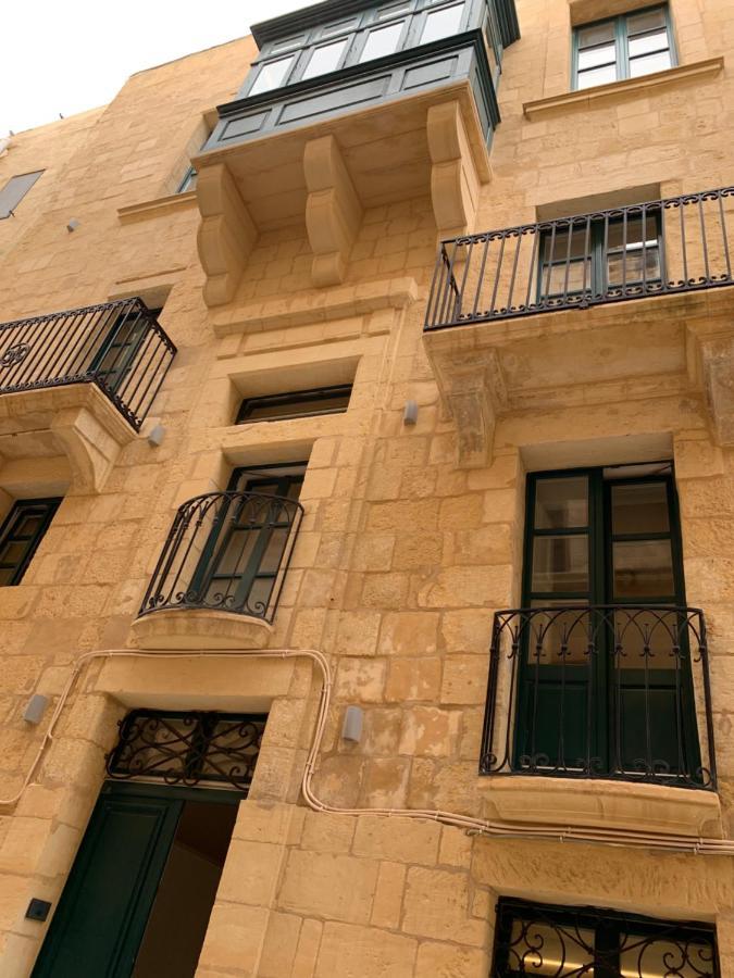 Апартаменты The Glen Residences *